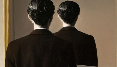 Aynaya bakmasına rağmen aynada yüzü yerine kendi sırtı görünen adam, René Magritte 1937 sürrealist tablo.